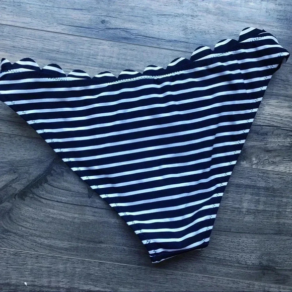 Cupshe Navy/White Striped Swim Bottoms NWT - Picture 2 of 5